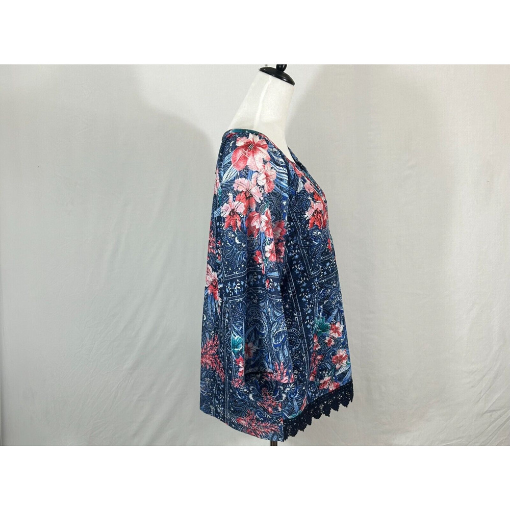 CJ Banks Top Womens 1X Blue Pink Floral Crochet‎ Trim Split Neck Career Blouse - Picture 4 of 10